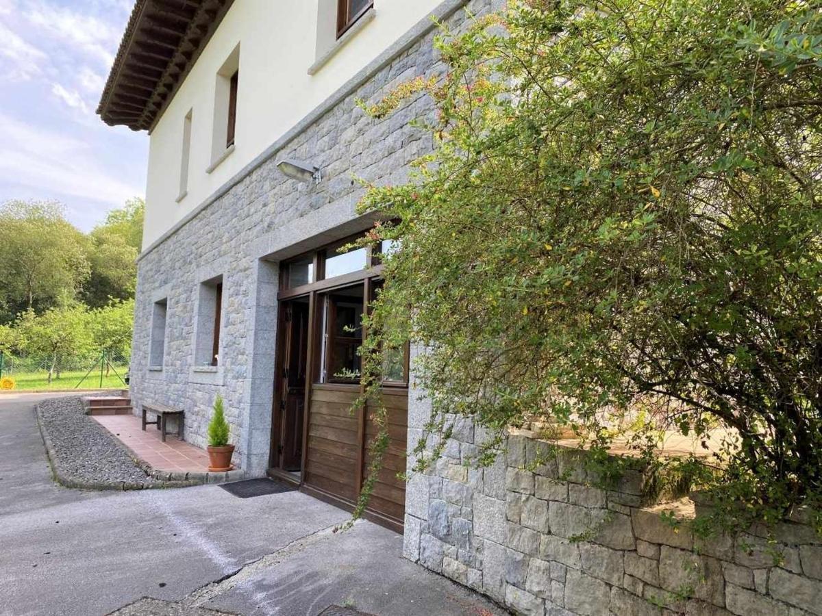 Casa De Los Carpinteros Arriondas Buitenkant foto